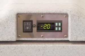 Cold Cube Display -20 degrees | TRS SERVICE Cold Cube Digital Temperature Display showing -20 degrees Celsius