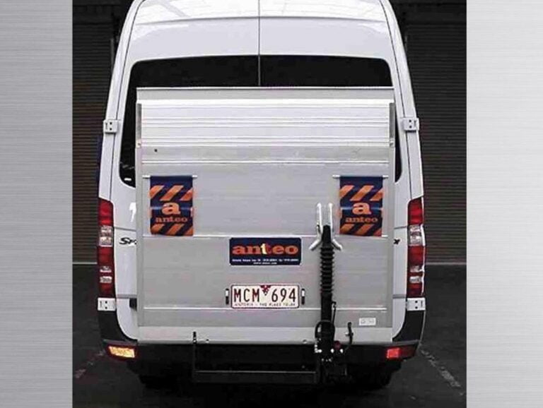 TRS Anteo f3-v050 panel van tail lift