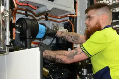 Service 600x400 | TRS SERVICE Thermo King air fillter servicing